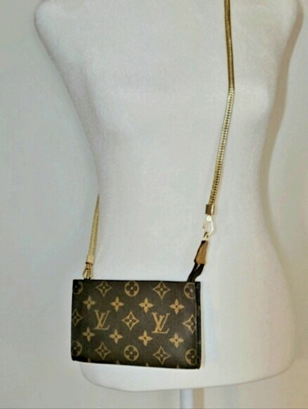Authentic Louis Vuitton Monogram  Pouch